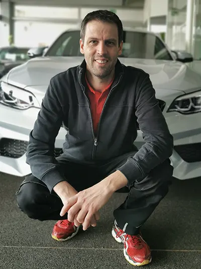 Wolfgang Scherer Service-Meister, Unfallabwicklung und Teilevertrieb